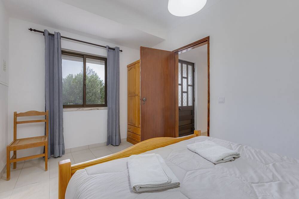 Casa Teresinha in Luz, Faro Distrikt