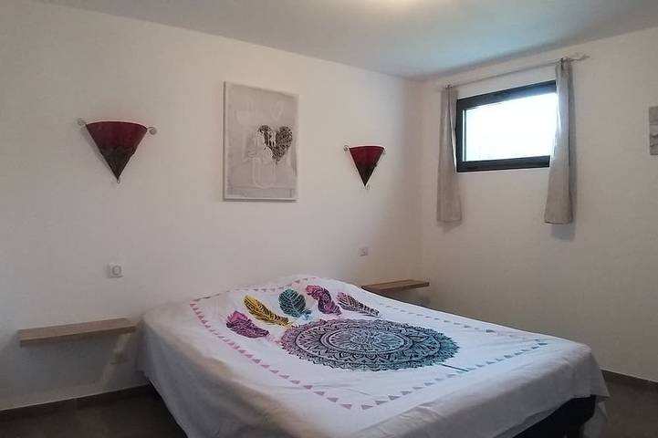 Location de vacances pour 8 personnes, avec jardin et terrasse à Taglio-Isolaccio - 2