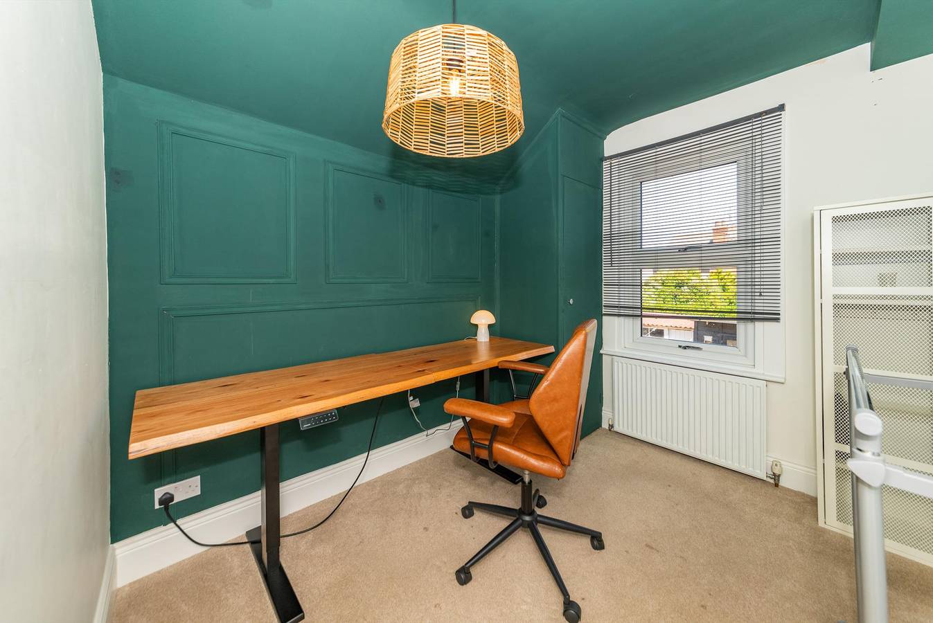 Cosy & Modern 2Br House with Home Office - Pass the Keys in Reading, Berkshire