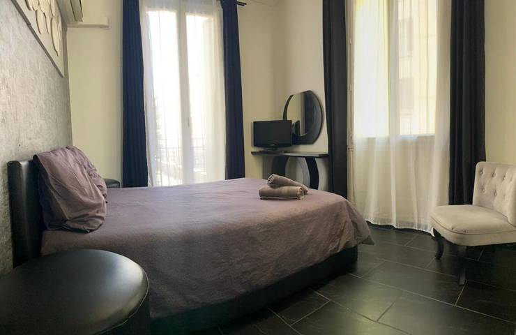 Gîte pour 3 personnes dans Bowling Acropolis Nice - 2