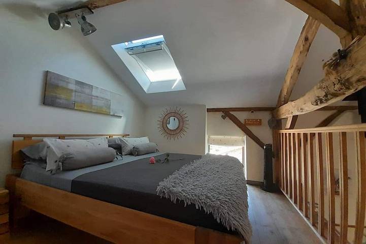 Location de vacances pour 2 personnes, avec terrasse et jardin à Lussas-et-Nontronneau - 3