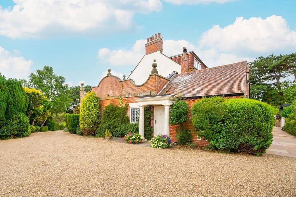 4 Bed in Scarborough (oc-sa870) in Scarborough, North York Moors National Park