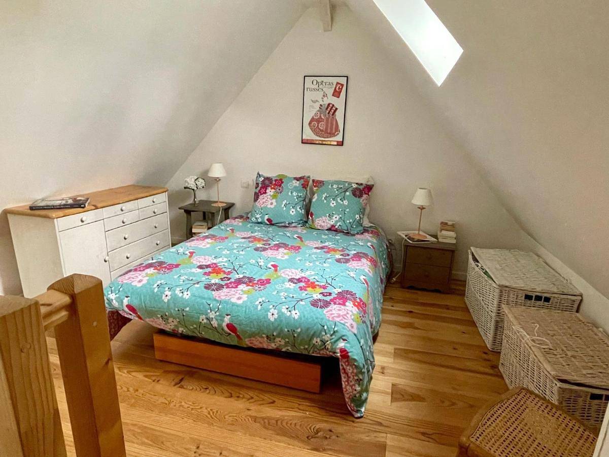 One-Bedroom House in Chaise-Dieu-du-Theil, Région d'Évreux