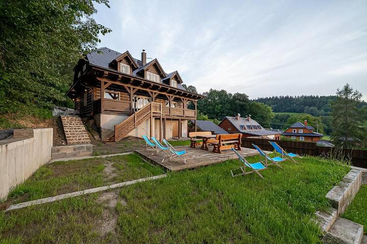Chalet für 14 Personen, mit Sauna und Whirlpool sowie Garten und Pool, kinderfreundlich - 1