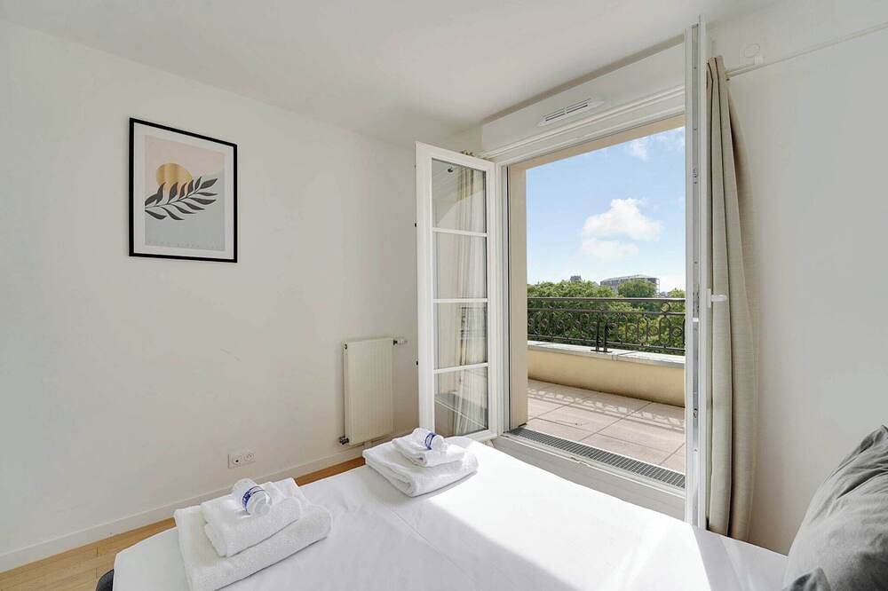 Appartement entier, Superbe 3Ch avec Terrasses – Puteaux La Défense in Puteaux, Hauts-de-Seine