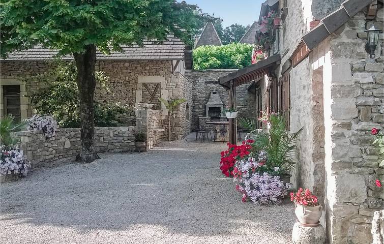 Relaxing Oasis: 2km to City & River in Terrasson-Lavilledieu, Périgord Noir