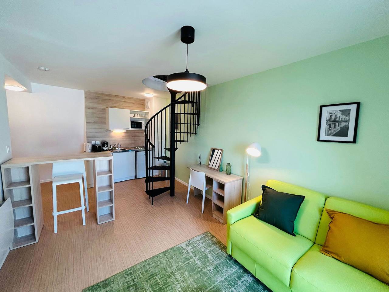 Geheel appartement, We Live In R in Reims, Marne