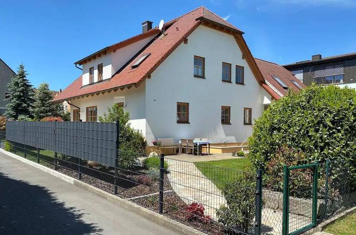 Ferienwohnung für 5 Personen, mit Terrasse und Garten in Pinzberg