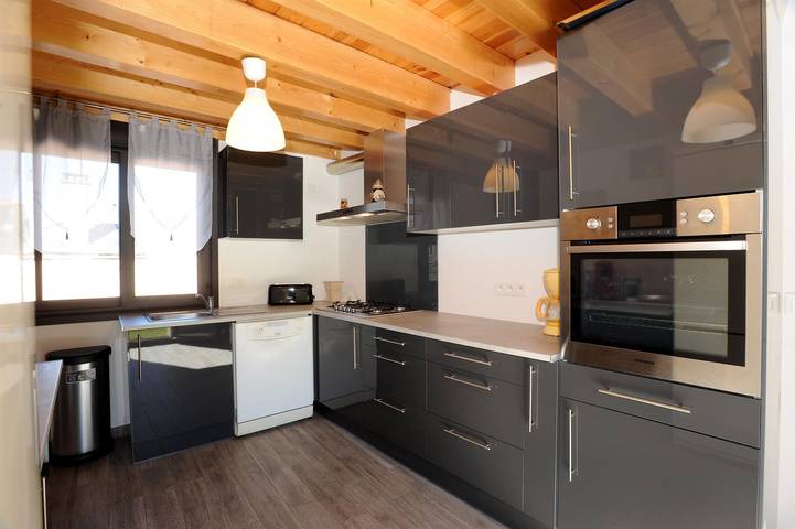 Casa de huéspedes para 6 personas, con Jardín en Alp - 3