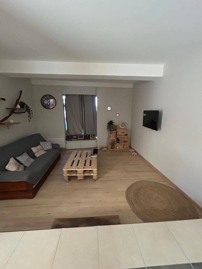 Gîte pour 5 personnes, avec Vue à Saint-Bonnet-de-Joux - 2