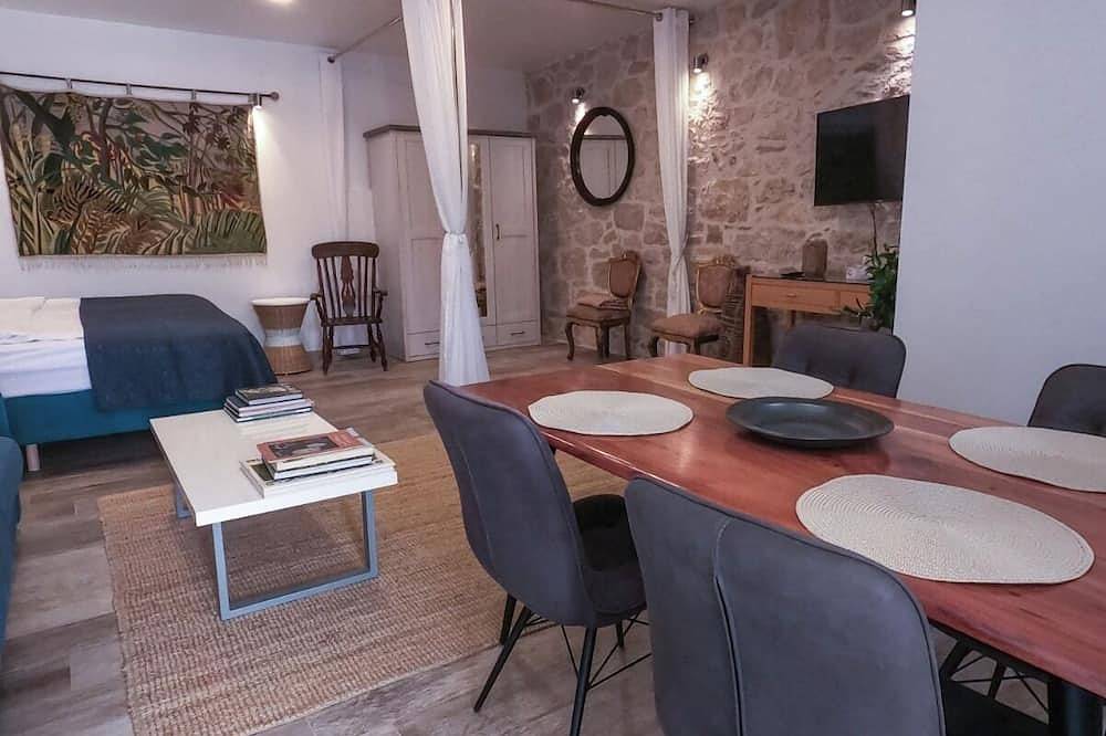 Ganze Wohnung, Harbour View House Studio Apartment in Raslina, Šibenik-Knin