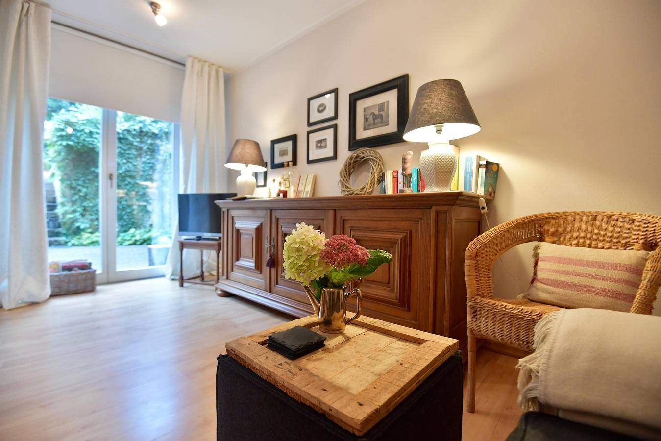 Ganze Ferienwohnung, Appartement/Fewo, Dusche, Wc, 1 Schlafraum in Saarlouis, Mosel-Saar