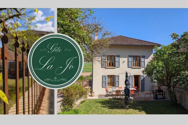 Location de vacances pour 8 personnes, avec jardin et terrasse dans Blandin