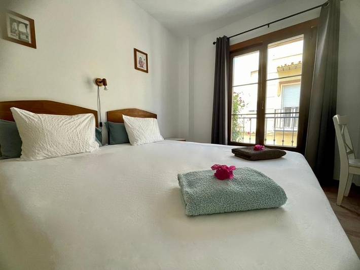 Maison d’hôte pour 3 personnes, avec piscine ainsi que vue et jardin à Nerja - 2