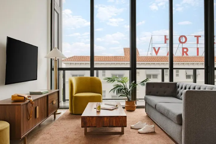 Aparthotel para 6 personas, con piscina y balcón - 1