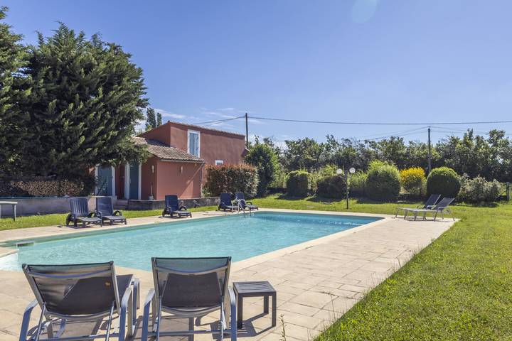 Les Vignes - Glycine (8p) with pool in Villedieu, Vaucluse