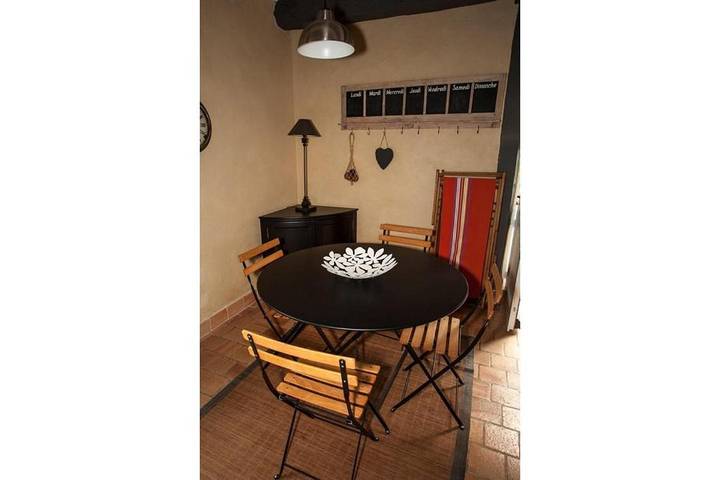 Location de vacances pour 4 personnes, avec jardin et piscine à Acigné - 4