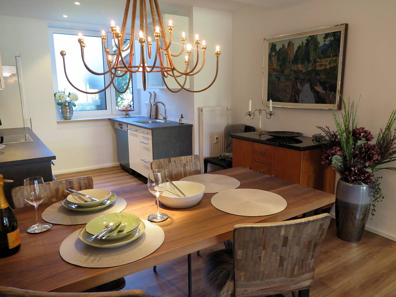 Ganze Ferienwohnung, Ferienwohnung Zirbentraum - Ferienwohnung Zirbentraum für 2-4 Personen im Eg, 85 qm, 2 Schlafzimmer, überdachte Terrasse in Breitbrunn am Chiemsee, Chiemsee