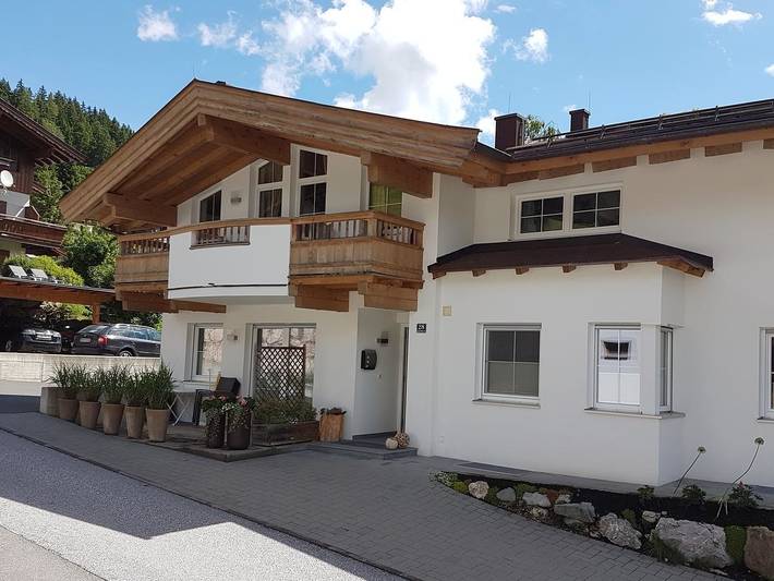 Ferienwohnung für 4 Personen, mit Terrasse und Ausblick in Brixen im Thale - 3