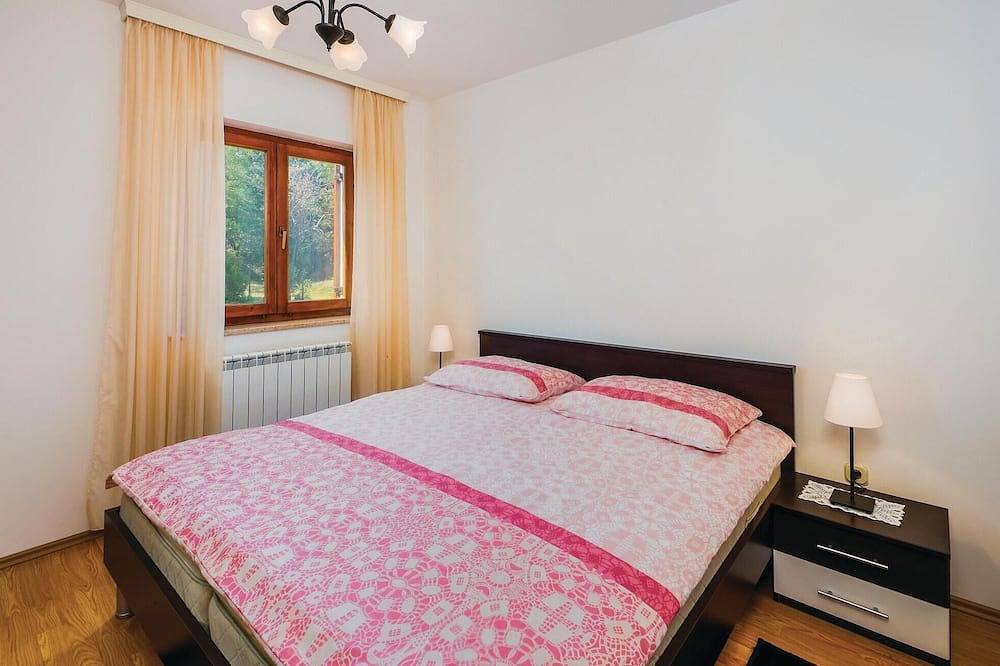 Entire apartment, 1 bedroom gorgeous apartment in Labin in Presika, Eastcoast Istria