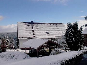 Gîte pour 6 personnes, avec balcon et jardin à Kronach