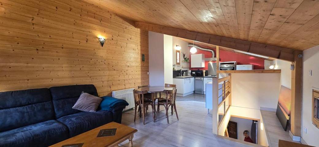 Location de vacances pour 2 personnes, avec vue et jardin à Eygliers - 3