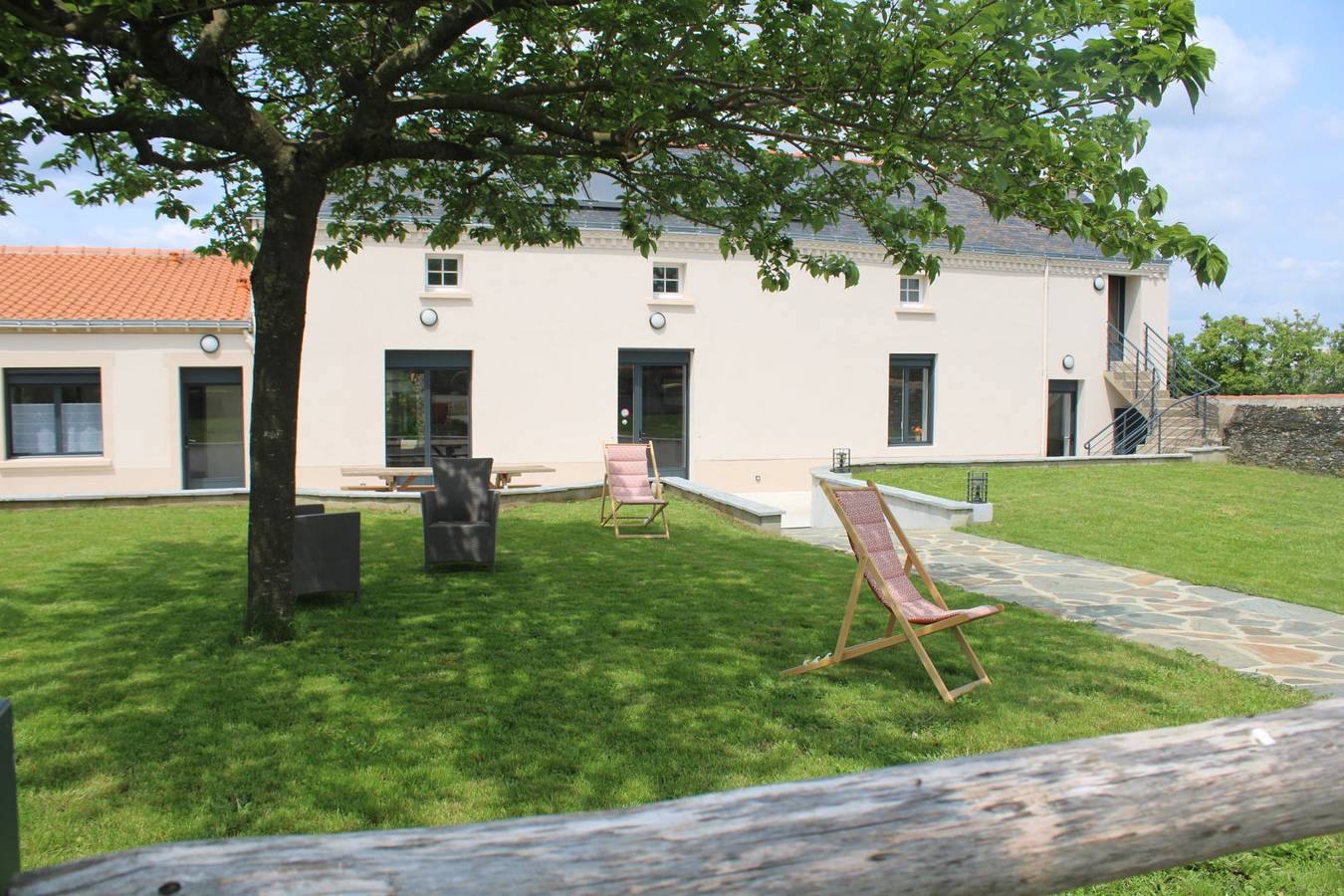 Gîte Le Trait d'Union, 12-14 personnes in Le Fief-Sauvin, Montrevault-sur-Èvre