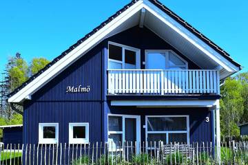 Ferienhaus für 8 Personen, mit Garten und Sauna sowie Balkon in Schönberg