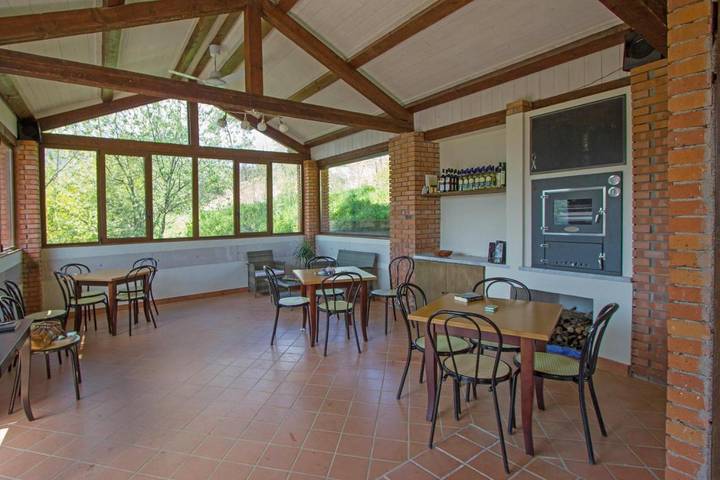 Location de vacances pour 2 personnes, avec piscine et terrasse, animaux acceptés à Pontremoli - 2