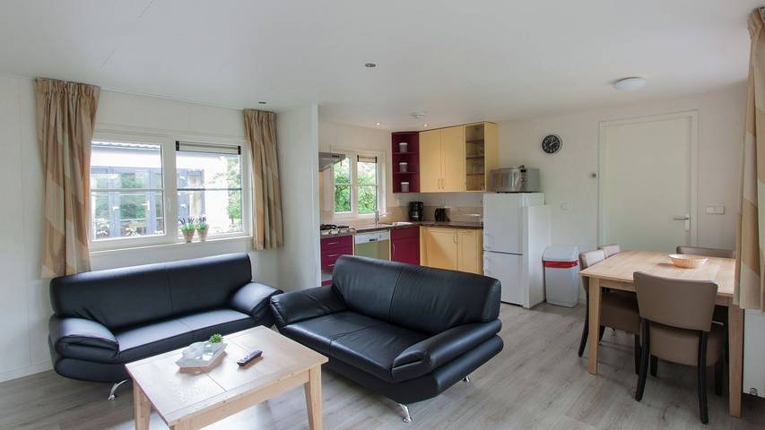 Vakantiehuis voor 6 personen, met zwembad en tuin in De Bult