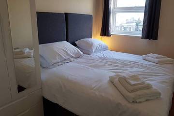 Apartment for 6 People in Southampton, South East England, Photo 2