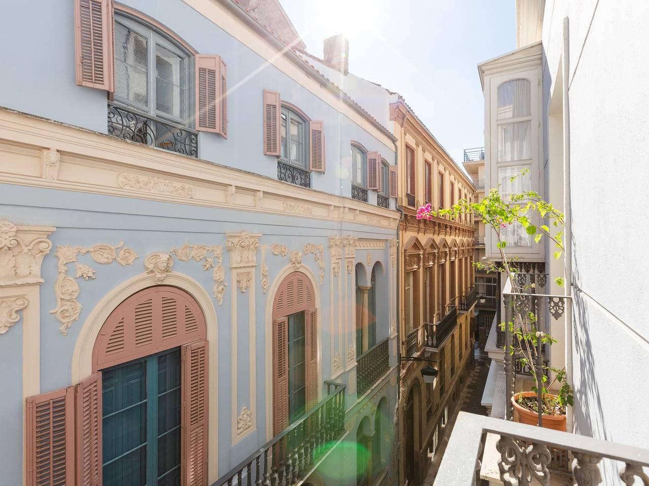 Entire holiday apartment, Apartment with beautiful balconies in the historic center of Malaga in Malaga Centro Historico, Malaga