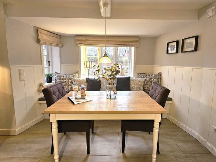 Ganze Ferienwohnung, WattGut - Ferienhaus WattGut in Oevenum: Sauna, Kaminofen & Garten für 6 Gäste in Nordfriesische Inseln (Schleswig-Holstein) (Schleswig-Holstein), Oevenum