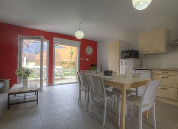Gîte pour 6 personnes, avec jardin et terrasse à Guéreins