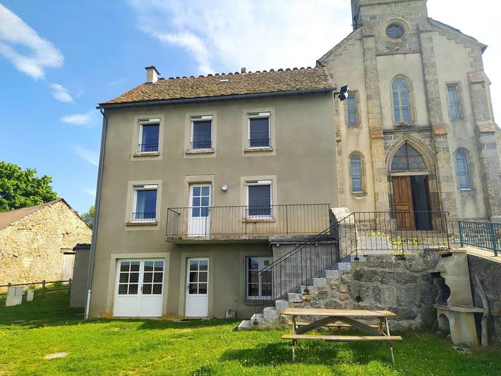Gîte pour 8 personnes, avec Balcon et Jardin à La Villedieu