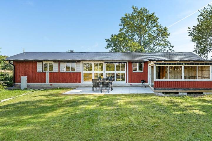 Ferienhaus für 6 Personen, mit Balkon und Garten in Laholm