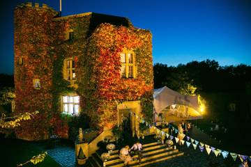 Cottage for 16 People in Clevedon, North Somerset, Photo 1