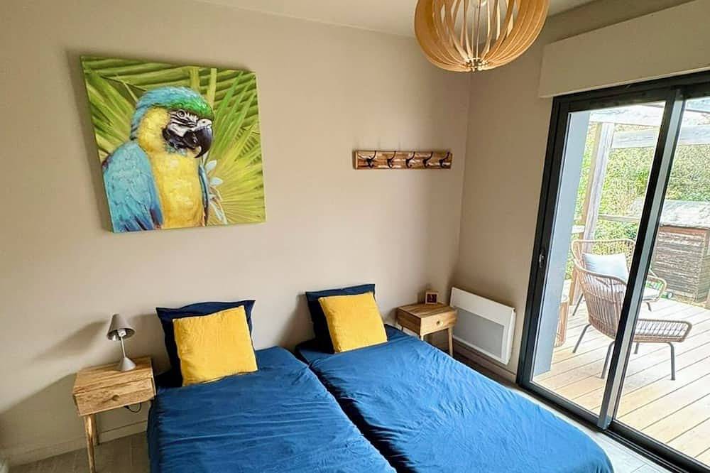 Modernes Ferienhaus in erster Reihe gegenüber der Dünen in Hourtin Plage, Hourtin