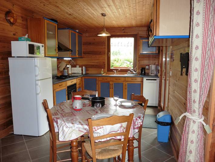 Gîte pour 3 personnes, avec jardin et terrasse à Theys - 4