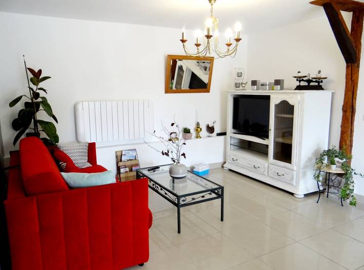 Gîte pour 5 personnes, avec terrasse et jardin à Dole - 2