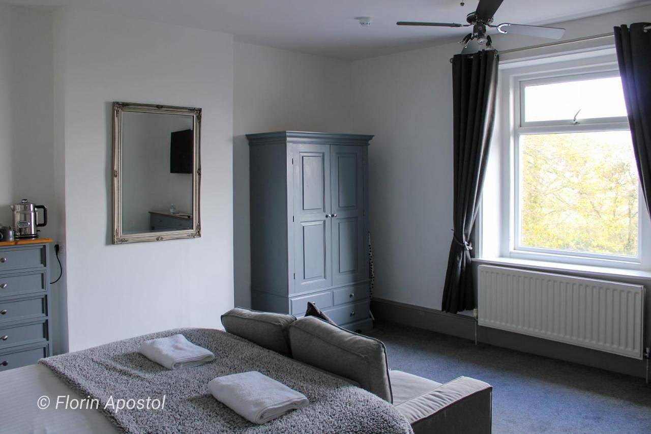 Standard Twin Room in Isle of Wight