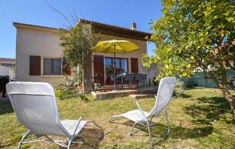 Casa de vacaciones para 7 personas, con terraza además de piscina y jardín - 1