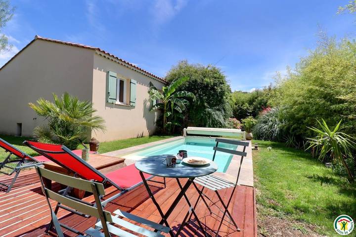 Gîte for 6 people, with pool and terrace as well as garden - 1