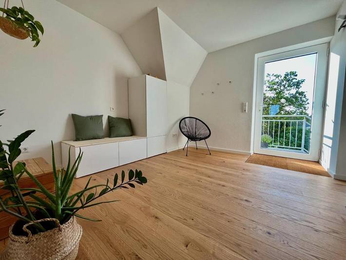 Ferienwohnung für 4 Personen, mit Balkon und Terrasse sowie Seeblick und Ausblick in Altmühlsee - 3