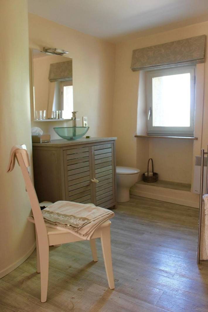 Chambre d’hôte pour 4 personnes, avec Terrasse ainsi que Jardin et Vue