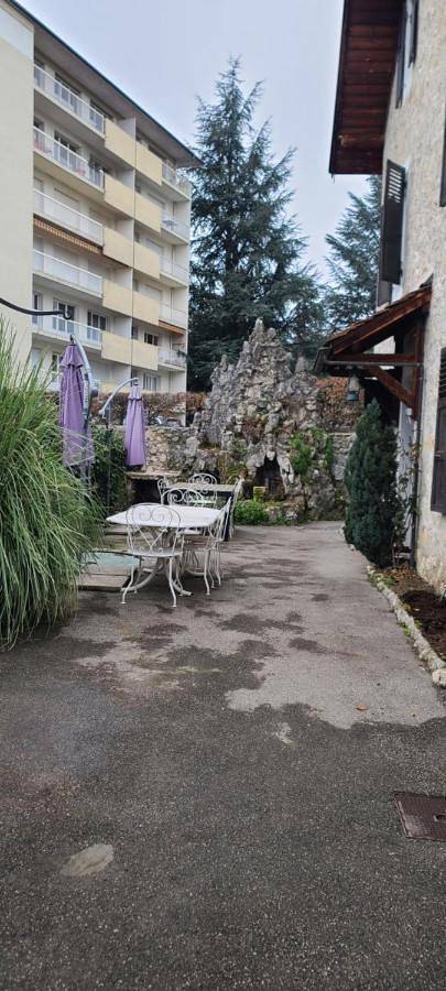Gîte pour 6 personnes, avec jardin dans Plage d'Albigny - 3