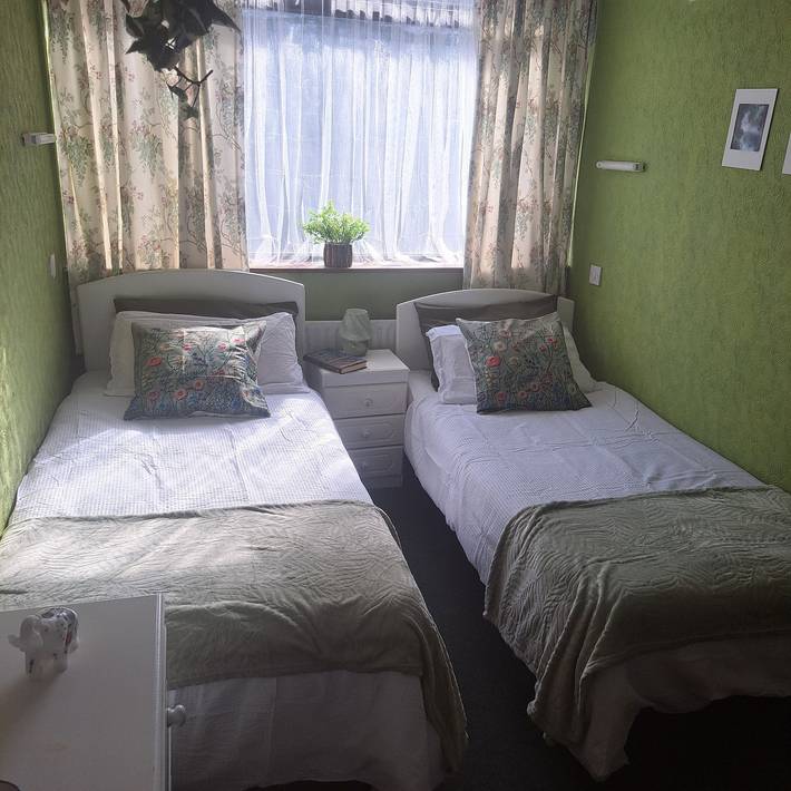 Vakantiehuis voor 2 personen, with uitzicht op het meer and terras as well as uitzicht op zee and tuin in Dublin