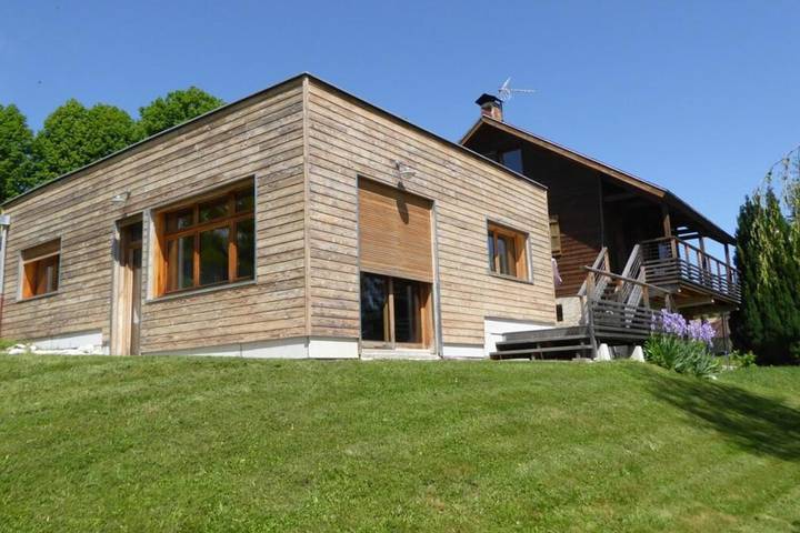 Gîte pour 10 personnes, avec jardin et balcon à Miribel-les-Échelles - 2