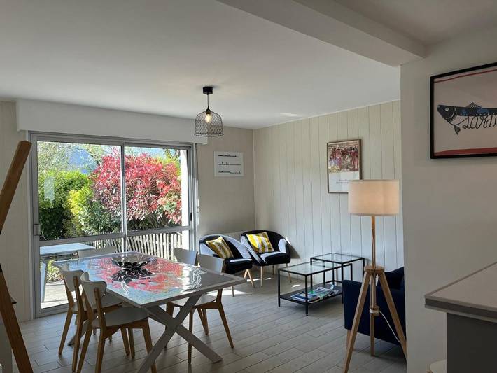 Location de vacances pour 8 personnes, avec jardin, animaux acceptés dans Plage Kerambigorn