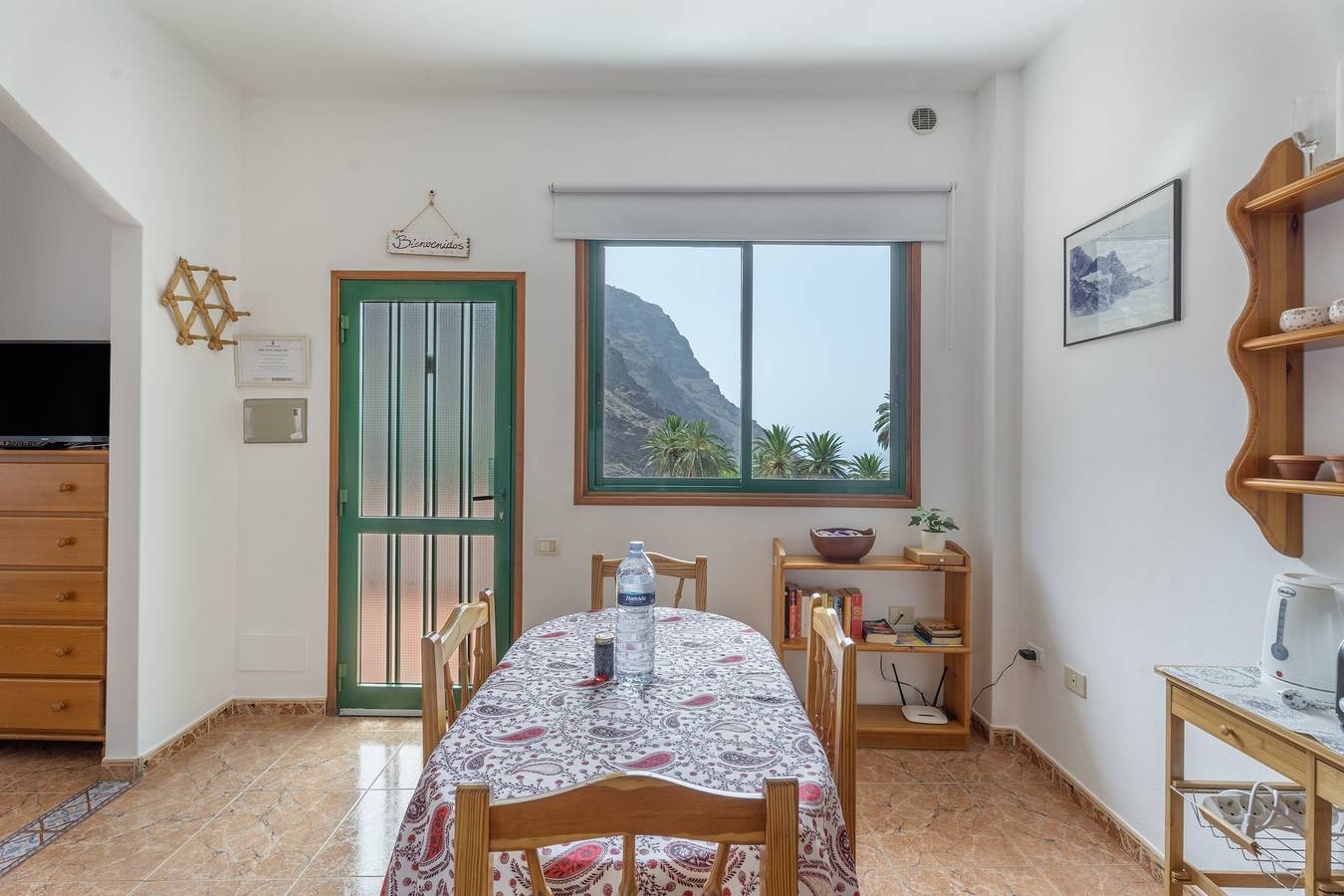 Apartamento entero, Apartamento 'Apartamento Nayara D' con vistas al mar, terraza privada y Wi-Fi in Los Granados, Valle Gran Rey
